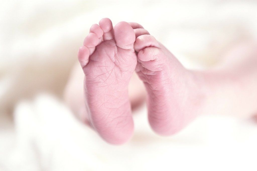  Was bedeutet es, von einem neugeborenen Baby zu träumen?