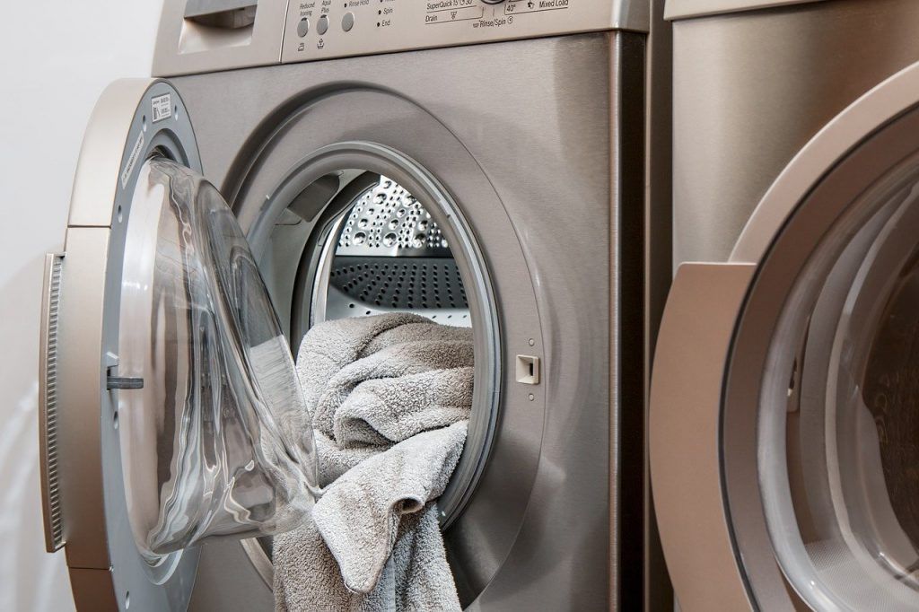  Што значи да сонувате за перење алишта?